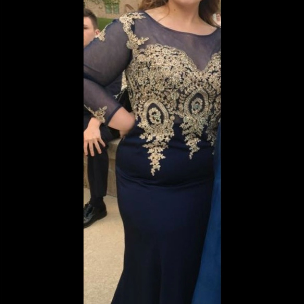 Blue and Gray Gown with Gold Embellishments Crew Neck 3/4 Sleeve